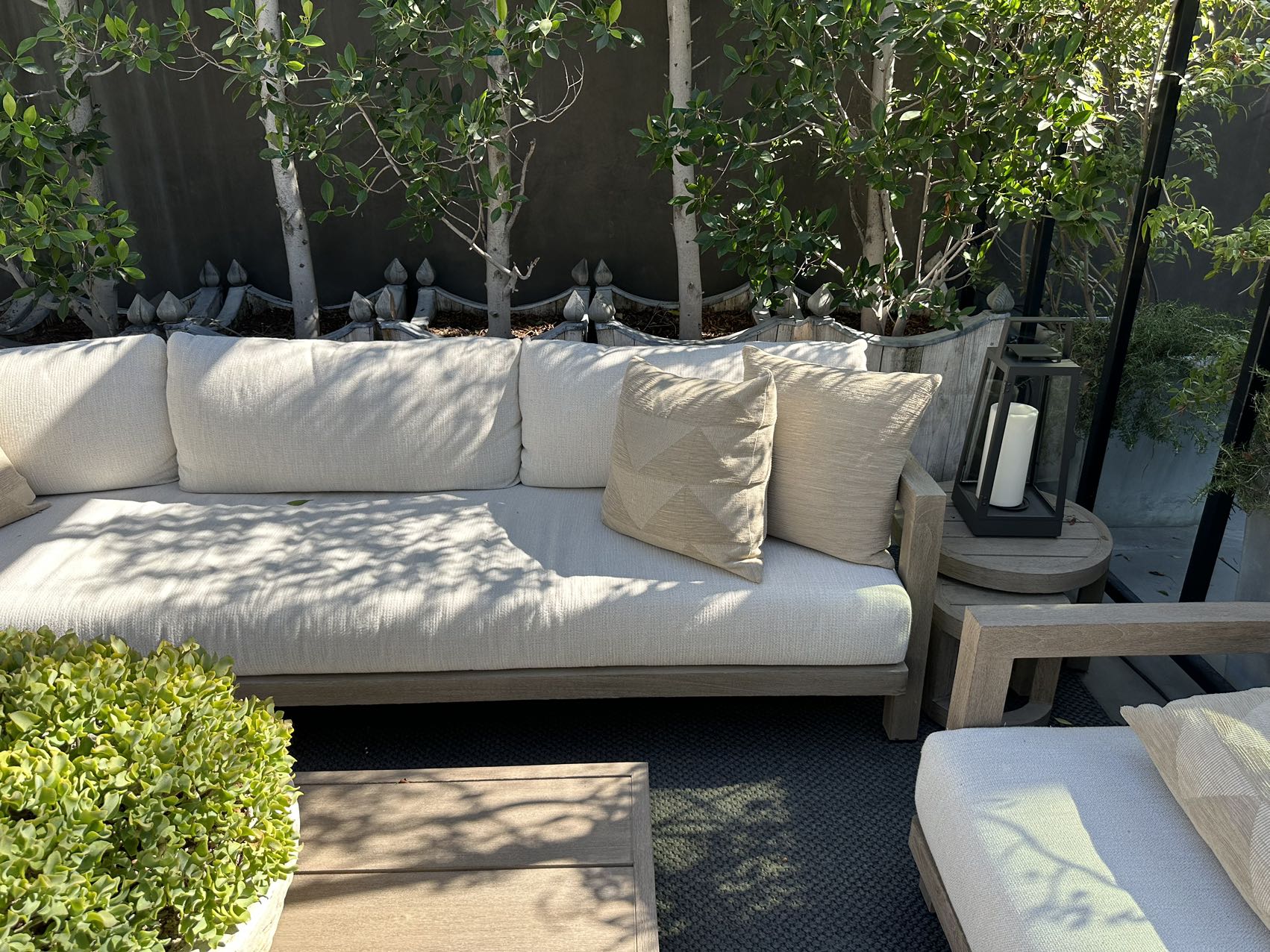 2024 Modern outdoor  Luxury solid Teak Natural Wooden Frame Garden Patio Outdoor  Sofa set