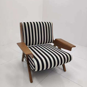 <span class=keywords><strong>Chaise</strong></span> de canapé rembourrée moderne à rayures avec cadre en bois et accoudoirs, confort élégant pour le salon, le bureau et l'hospitalité - Product Image 3