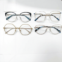 Montures de lunettes optiques œil-de-chat en métal mélangé, unisexe, en stock usine, vente en gros en vrac à prix abordable, assortiment aléatoire sans MOQ