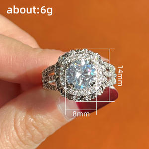 Anello di fidanzamento da donna F1560 in oro bianco con diamante naturale taglio cuscino e diamanti laterali colore D - Product Image 5