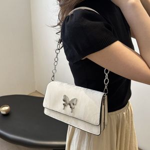 Bolsos de Hombro de Cadena Individual con Elementos de Mariposa de Moda 2025, Bolsos de Mano de Cuero PU para Mujer, Bolsos de Moda para Mujer - Product Image 4