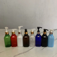 Bouteille d'emballage cosmétique carrée en plastique Hengjian 200 ml pour shampoing et produits capillaires avec pompe à lotion or/argent