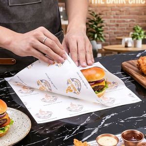 Papier sulfurisé personnalisé de qualité alimentaire, biodégradable, écologique, jetable, pour emballage de sandwichs, hamburgers, poulet frit et frites - Product Image 1