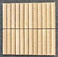 Panneau de décoration murale en pierre calcaire travertin beige blanc moderne aiguisé avec design de carreaux de mosaïque cannelés
