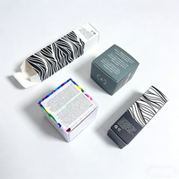 Fabrication de boîtes d'emballage pour ensembles cosmétiques, boîte en papier cartonné blanc pliable de luxe personnalisée et recyclée pour l'emballage de produits cosmétiques pour soins de la peau