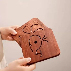 Juego de posavasos de madera con diseño de animales de dibujos animados, tapete redondo aislante del calor para tazas de té, ollas, cuencos y uso en la mesa - Product Image 2