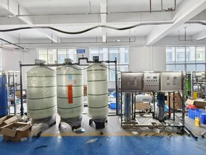Système de traitement d'eau par osmose inverse industriel certifié CE 3t/h, machine à eau pure 3000lph pour l'eau potable BT-3000lph - Product Image 2