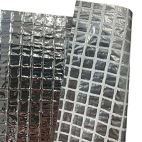 Isolation réfléchissante du toit Feuille d'aluminium face à la membrane tissée en poly pour maison Barrière radiante sous les tuiles