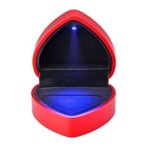 Boîte à bijoux LED en forme de cœur avec lumière bleue pour le rangement et la présentation de bagues, bracelets et pendentifs, logo personnalisé, matériau papier, Valenti - Product Image 3