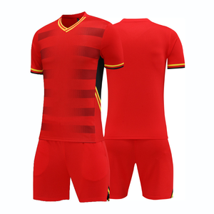 Maillot de football pour homme, uniforme de football personnalisé, maillot de football en sublimation, maillot de football respirant en polyester, maillot de sport pour adulte - Product Image 6