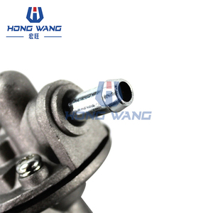 Pièces détachées pour excavatrice 12581-52030 15821-52030 Pompe d'injection de carburant Convient à la pompe à carburant pour moteur Kubota D662 D722 D750 D782 - Product Image 1