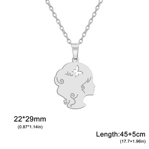 Nouveau design, collier plaqué or personnalisé en acier inoxydable, pendentif créatif en forme de papillon ajouré, collier avec avatar. - Product Image 5