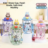 Bouteille d'eau portable d'été 550 ml en PC écologique, motif lapin de dessin animé créatif, avec paille et sangle d'épaule, pour enfants et adultes, idéale pour l'extérieur et comme cadeau