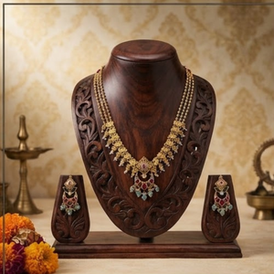 Conjunto de Joyería Étnica Tradicional Prayom, Collar y Aretes Chapados en Oro, Colgante con Perlas de Circonio para Boda, de Gujarat - Product Image 1