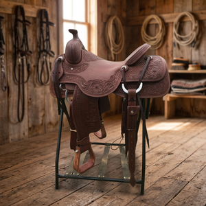 Silla de montar inglesa de cuero puro BS International Handicraft con estructura de madera, silla de carreras de cuero natural, brida para caballo sostenible - Product Image 1