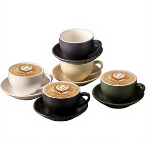 Mug à café latte en céramique noir mat de style nordique minimaliste, tasse à expresso moderne en porcelaine avec soucoupe – Vente en gros - Product Image 1