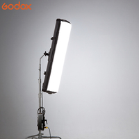 Lumière vidéo LED continue Godox AIR Tube Light AT200 Bi Daylight avec effets FX intégrés et étui portable, lumière photographique