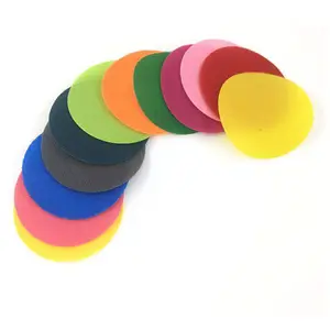 Đầy màu sắc móc và vòng lặp Thảm chấm hình dạng khác nhau tại chỗ móc và vòng lặp Thảm đánh dấu cho hoạt động nhóm