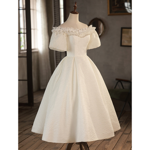 2025 nueva <span class=keywords><strong>princesa</strong></span> satén blanco modelo nuevo estilo fuera del hombro vestido <span class=keywords><strong>de</strong></span> noche vestido <span class=keywords><strong>de</strong></span> <span class=keywords><strong>novia</strong></span> elegante vestido bordado con flecos - Product Image 4