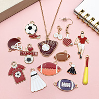 Vente en gros de bricolage décorations de basket-ball sport dessin animé aigles breloque équipe chaussure porte-clés accessoires de fabrication de bijoux