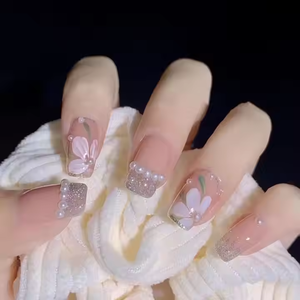 Vente en gros de <span class=keywords><strong>faux</strong></span> <span class=keywords><strong>ongles</strong></span> courts en acrylique diamante bon marché pour femmes, <span class=keywords><strong>ongles</strong></span> artificiels, usine - Product Image 1
