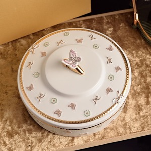 Service à café en céramique vintage avec relief de papillon, tasses et soucoupes, service à café classique, pot - Product Image 5