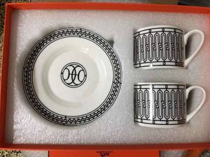 ชุดจานรองถ้วยชาพอร์ซเลนลายแนวตั้งดีไซน์สวยหรูหราแบบนอร์ดิก - Product Image 6