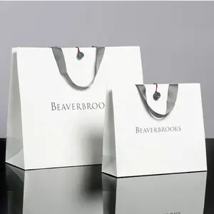 Impresión de logotipo personalizado, bolsas de regalo blancas mate de lujo, sin mínimo, reciclaje, Impresión de regalo, bolsa de papel blanco, oferta