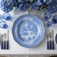 Assiettes de présentation vintage en porcelaine, base blanche avec décor floral doré, vaisselle décorative en céramique pour la mise en table de banquets de mariage