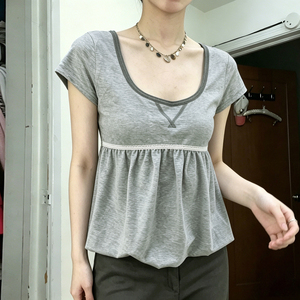 T-shirt décontracté basique à manches courtes pour femme, coupe régulière, amincissant, respirant, en maille, style doux, idéal pour l'été et le quotidien - Product Image 3