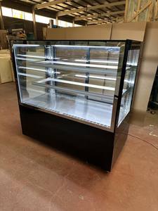 Vitrine réfrigérée commerciale pour gâteaux, desserts et pâtisseries, modèle personnalisé de haute qualité avec éclairage LED chaud - Product Image 6