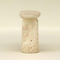Table d'appoint moderne en marbre massif avec plateau arrondi et base massive pour salon - Dream Home
