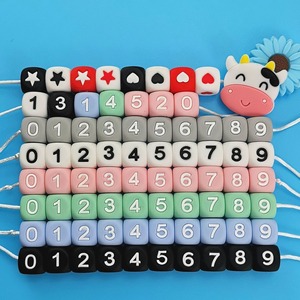 Vente flash - Perles en silicone de lettres anglaises carrées colorées de 12 mm sans BPA pour la fabrication de bijoux et de bracelets DIY - Product Image 5