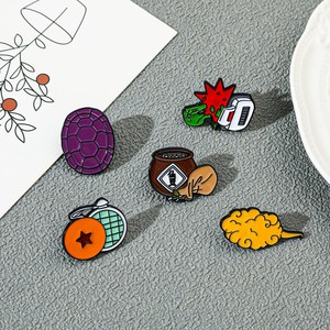 100 Estilos DRAGON BALL Son Goku <span class=keywords><strong>Vegeta</strong></span> Shenron Trunks Broli Colgante DIY Pin Insignia Artesanía de Metal Joyería de Solapa Broche de Aleación Anime - Product Image 5