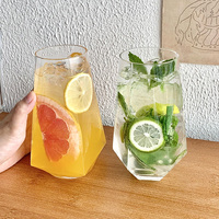 Verre en forme de diamant sans pied, style minimaliste, pour boissons gazeuses, thé aux fruits et eau gazeuse