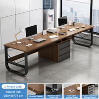 Bureau simple, grande table de travail avec structure métallique pour un espace de travail moderne