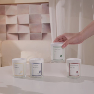 Candela in Cera di Soia al Tè Longjing - Product Image 1