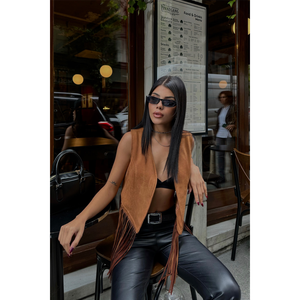 Chaleco de Gamuza Marrón con Flecos, Bordado y Logotipo Vintage en Tela Tejida, Corto, para Trajes - Product Image 3