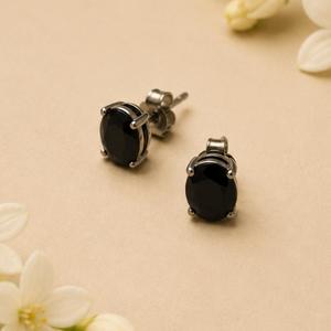 ต่างหูเงินแท้ 925 ประดับพลอยแซฟไฟร์สีดำทรงรีสำหรับผู้หญิง - Product Image 5