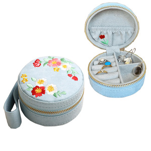 Mini boîte de rangement pour bijoux pour filles, brodée, ronde, portable, boîte à bijoux créative, boîte à main, intérieur en velours pour boucles d'oreilles, bagues - Product Image 6