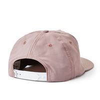 Casquette en nylon non structurée à 5 panneaux de haute qualité personnalisée, logo brodé, casquette à fermeture à pression