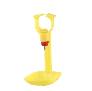 Abbeveratoio Automatico in Plastica Gialla per Polli con Sistema di Abbeveraggio <span class=keywords><strong>a</strong></span> <span class=keywords><strong>Goccia</strong></span> in Acciaio Inox - Product Image 2