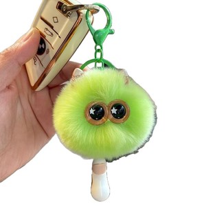 Lindo Llavero de Peluche Portátil con Pompón de Piel Sintética de Conejo (Imitación Nutria), Suave y Ecológico, para Coche, Colgante para Bolso de Mujer - Product Image 6
