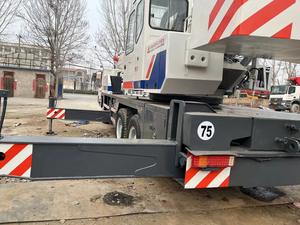 Grue sur camion hydraulique Zoomlion d'occasion de 25 à 75 tonnes, qualité d'origine pour l'exportation - Product Image 6