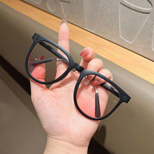 Nouvelles lunettes de soleil pliantes de troisième génération pour femmes, verres PC UV400, monture ovale, protection solaire tendance pour voyage, conduite et soirée - Product Image 2