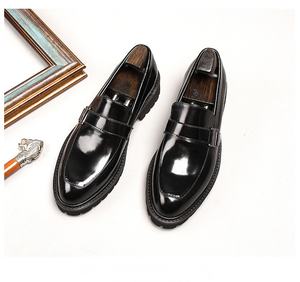 Zapatos de boda para hombre 2026 de diseñador, transpirables, suaves, ligeros, hechos a medida, de oficina, de carrera, con parte superior de cuero genuino y cierre sin cordones. - Product Image 1