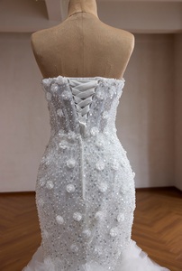 Robe de mariée sirène blanche Ocstrade Princess en tulle moelleux, corset satiné <span class=keywords><strong>à</strong></span> épaules dénudées, volants floraux 3D et longue traîne pour mariée 2026 - Product Image 6