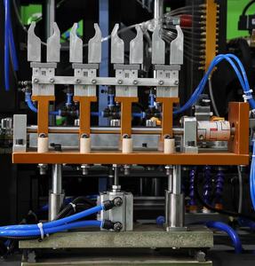 Fully Automatic Mitsubishi PLC Controlled AirTac Rotary Motor-Driven PET Bottle Blowing Machine 2/4 Cavity 100-3000ml 55kW Power - Product Image 2