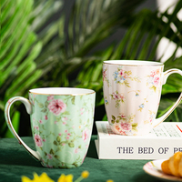 Fleur d'or et papillon design 400ml tasse de luxe européenne rétro anglais en céramique florale eau café couple tasse avec bord doré