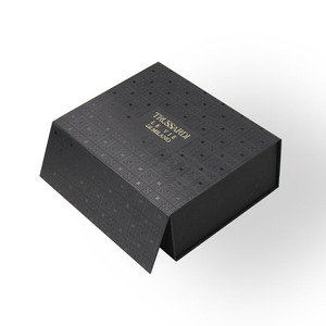 Clothing Packaging Box Black Rigid Cardboard Gift Box With Magnet Closing Foldable Box Custom Shinny Logo